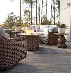 South Hampton Outdoor Wicker Living Room Collection (Made to order fabrics)