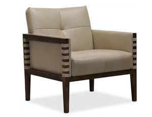 Carverdale Leather Club Chair (Light Brown)