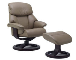 520 Alfa R Swivel Recliner and Ottoman (Made to order leathers)