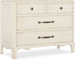 Americana Bachelor Chest (time worn white finish) 7050-90217-02