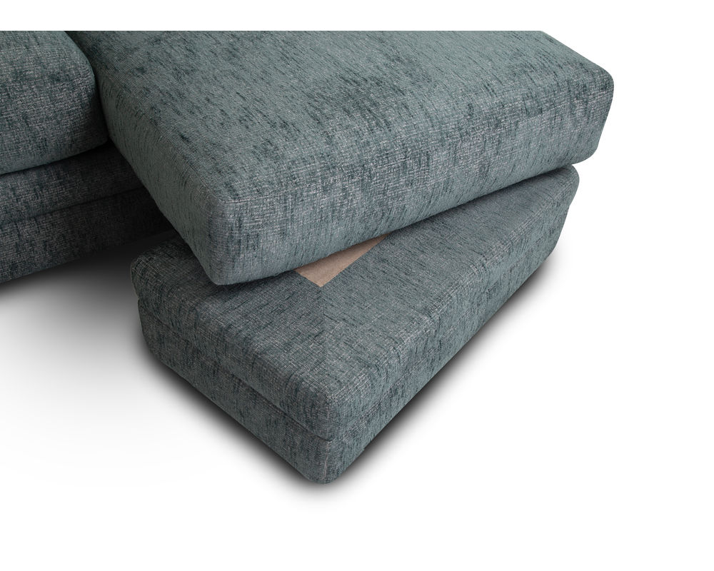 Emerald 960 Sofa with Reversible Chaise (99") includes pillows
