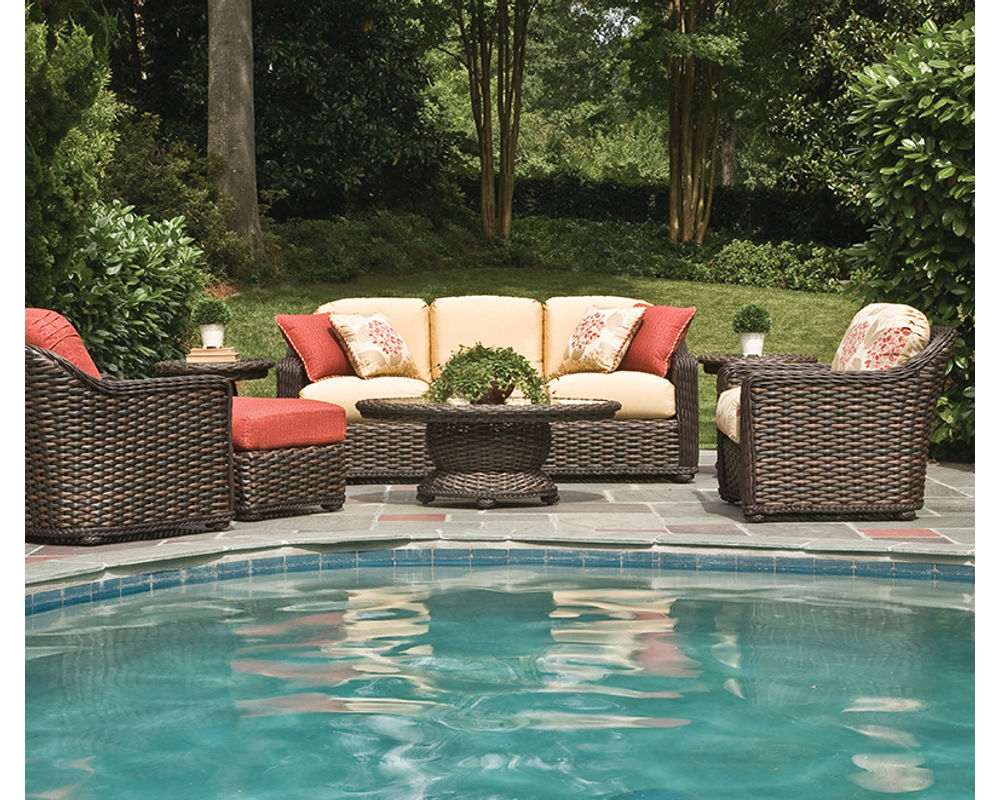 South Hampton Outdoor Wicker Living Room Collection (Made to order