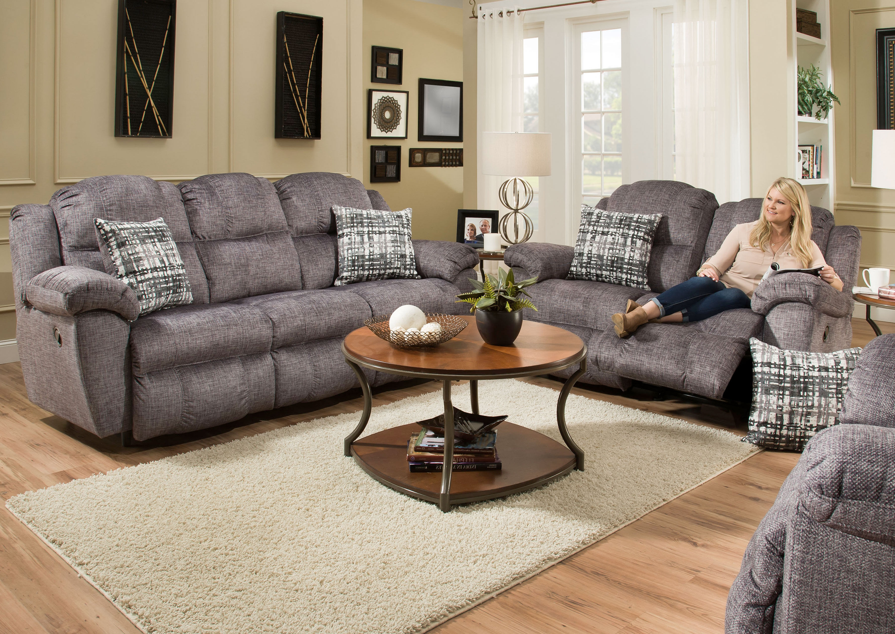 Victory 793 Reclining Sofa (92