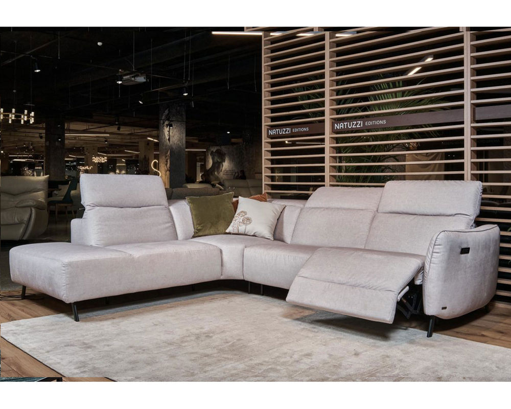 220143.original.jpg?1720629488