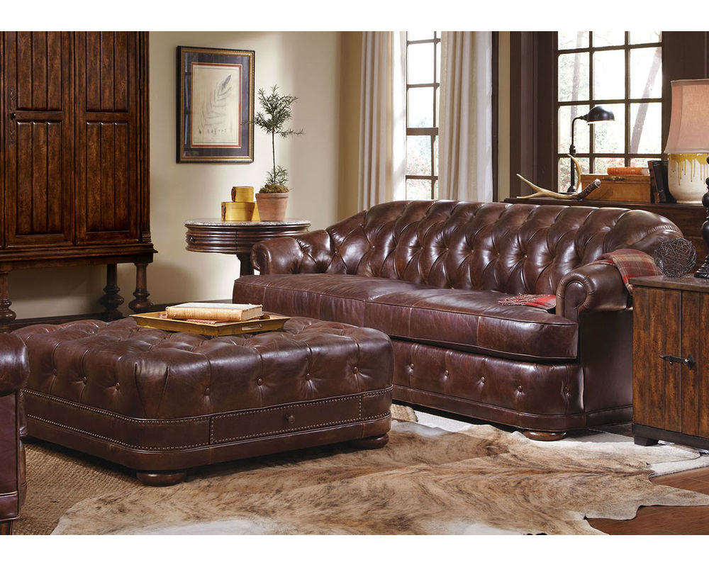 Kennedy Walnut Chesterfield Sofa - Thumbnail 5