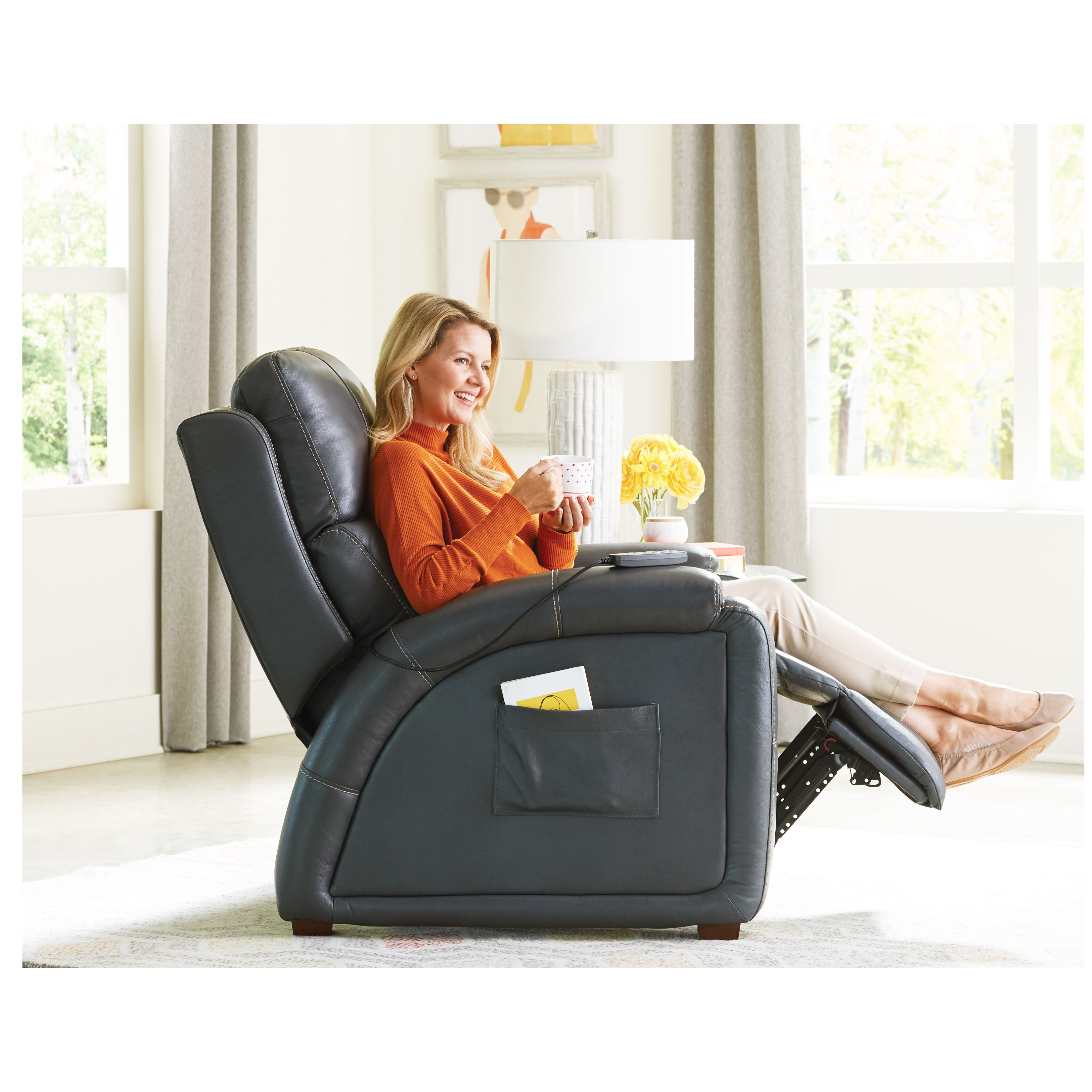Reliever Power Headrest Power Lay Flat Recliner w/CR3 Heat/Massage
